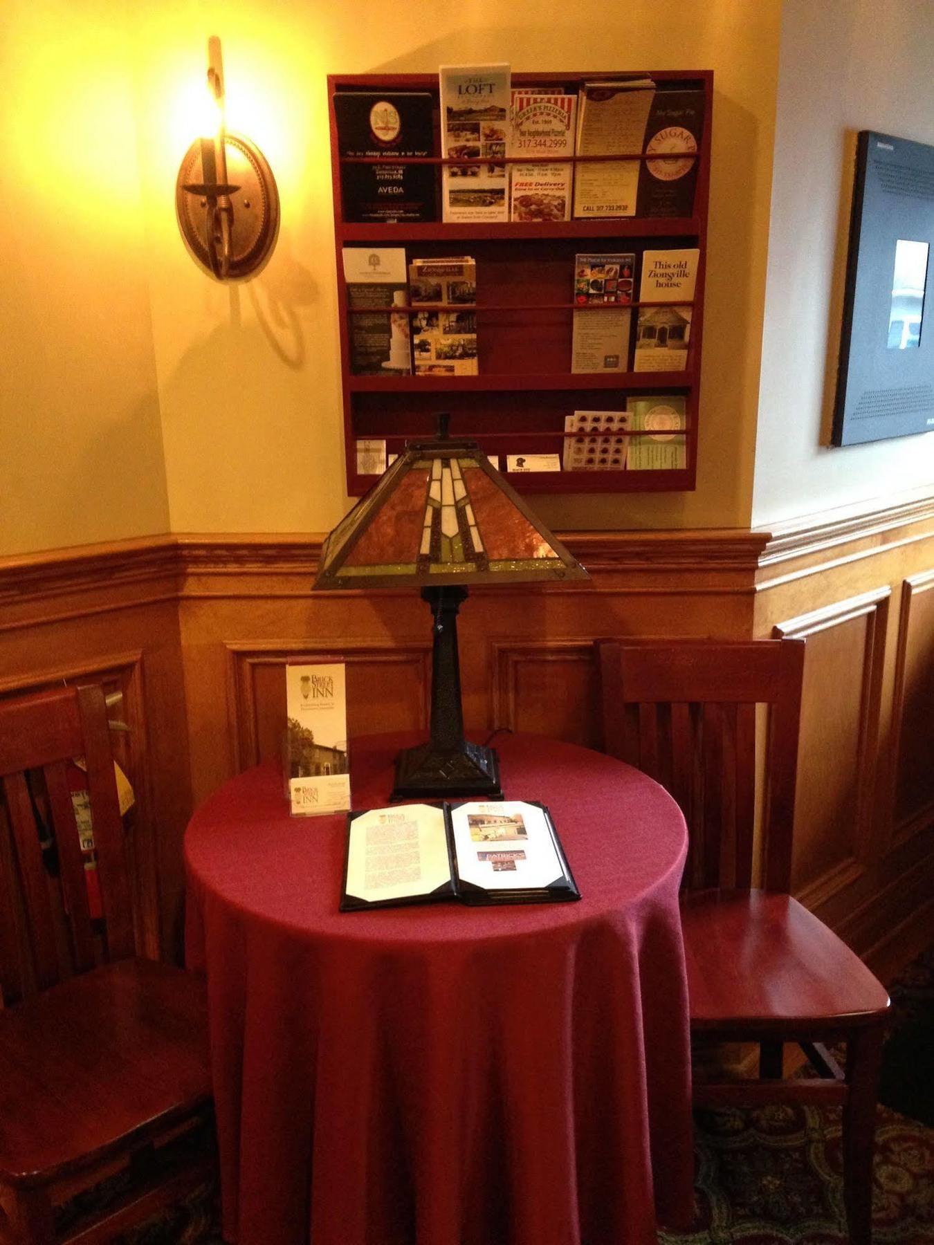 Brick Street Inn Zionsville Экстерьер фото