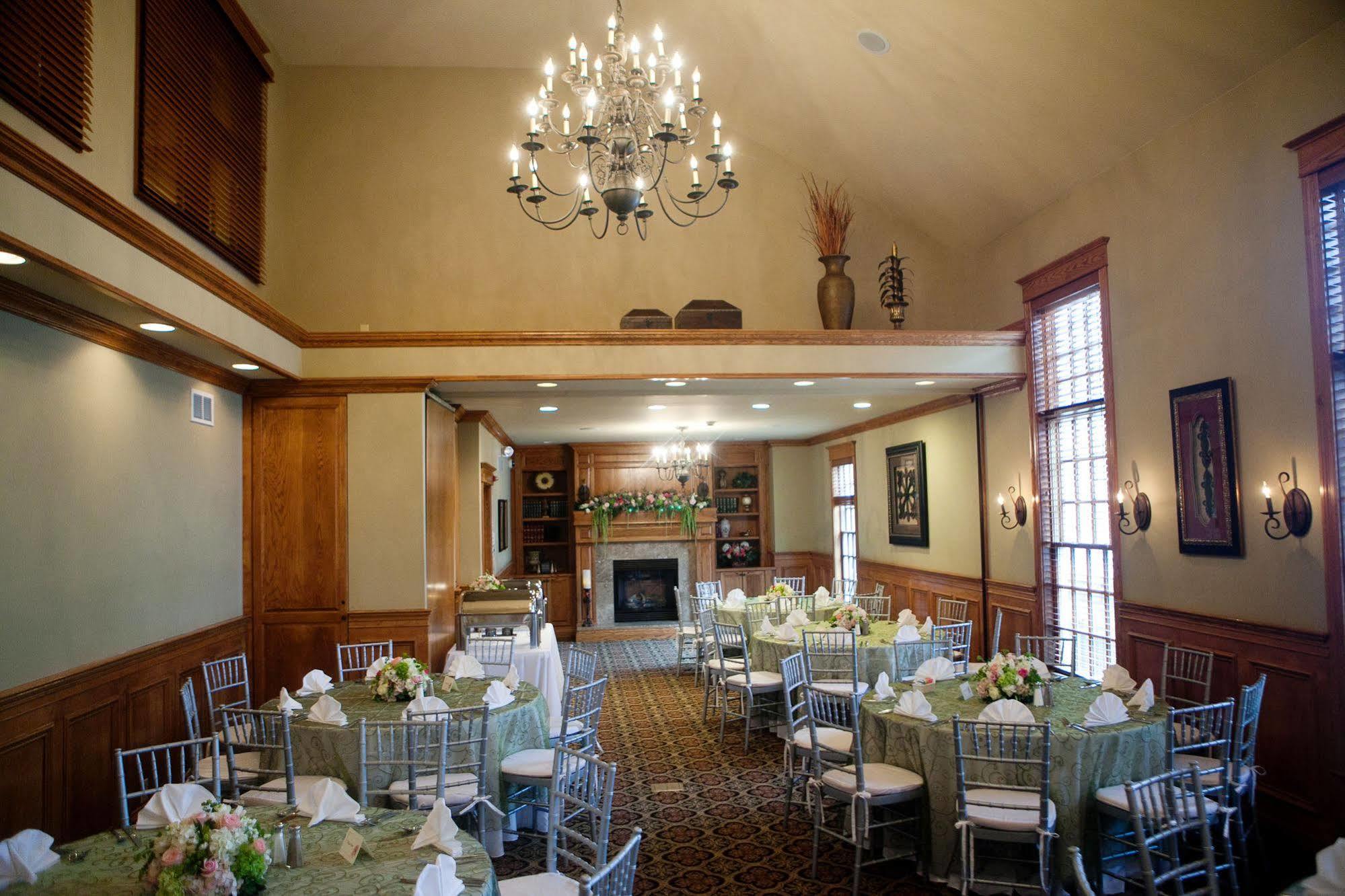 Brick Street Inn Zionsville Экстерьер фото
